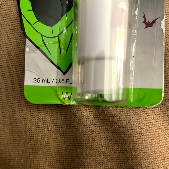 Wet n Wild Green Serum Primer - Picture 9 of 12